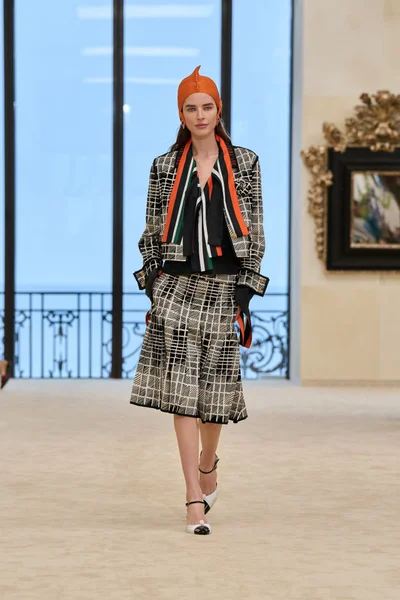 Look 45